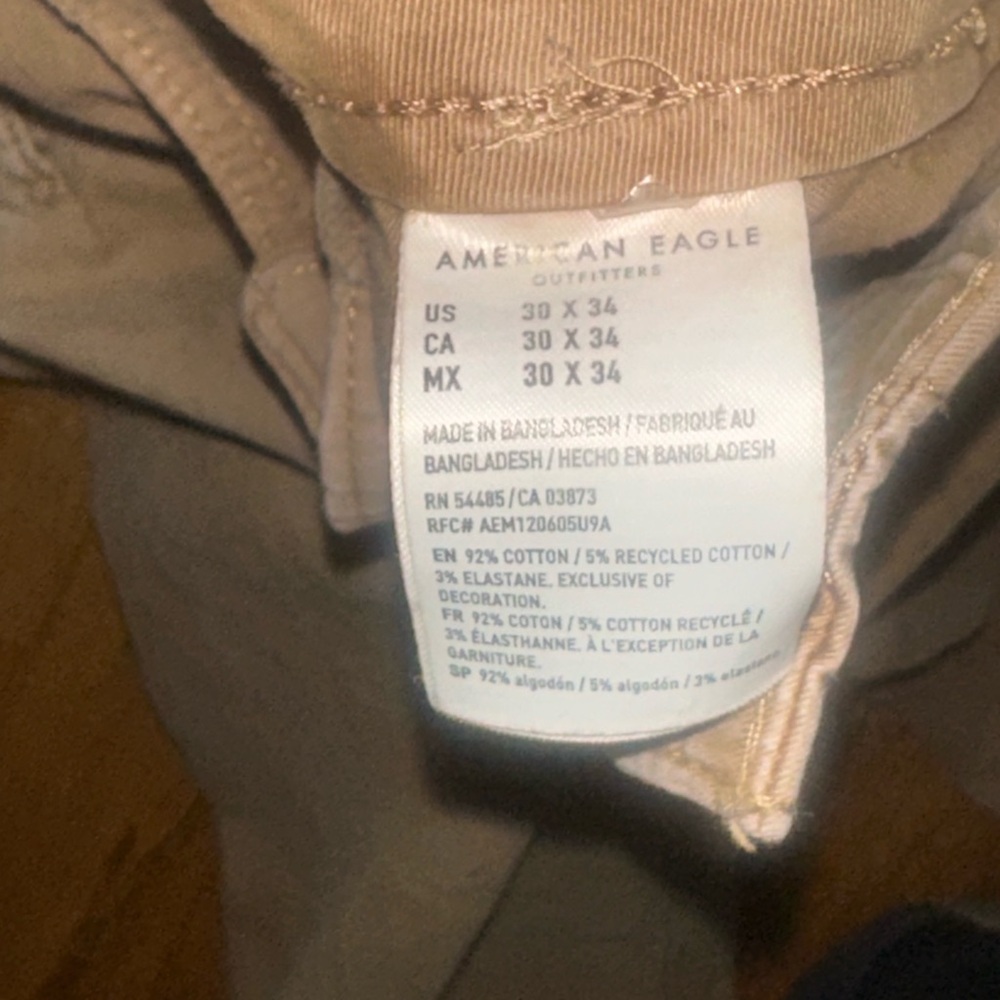 Men’s uinform khaki pants 3 pair. American eagle 30x34 flex.